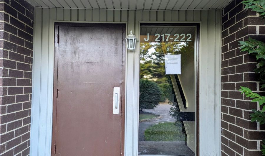 7 Padanaram Rd J218, Danbury, CT 06811 - 1 Beds, 1 Bath