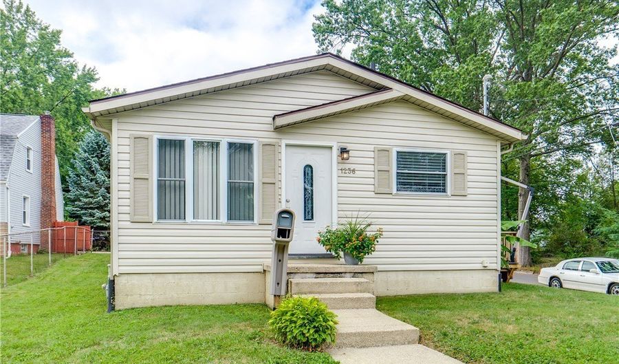 1236 E Archwood Ave, Akron, OH 44306 - 3 Beds, 1 Bath