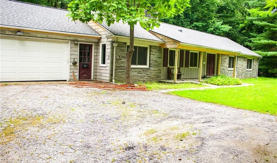 724 Greenville Ave, Johnston, RI 02919 - 3 Beds, 2 Bath