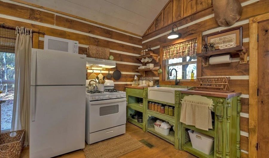 4011 Murphy Hwy, Mineral Bluff, GA 30559 - 1 Beds, 1 Bath