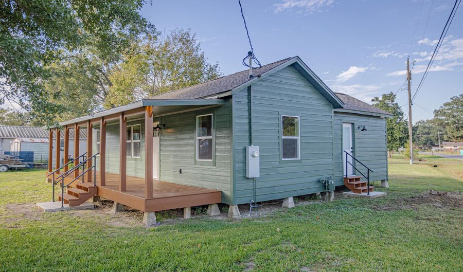 137 Last St, Arnaudville, LA 70512 - 3 Beds, 2 Bath