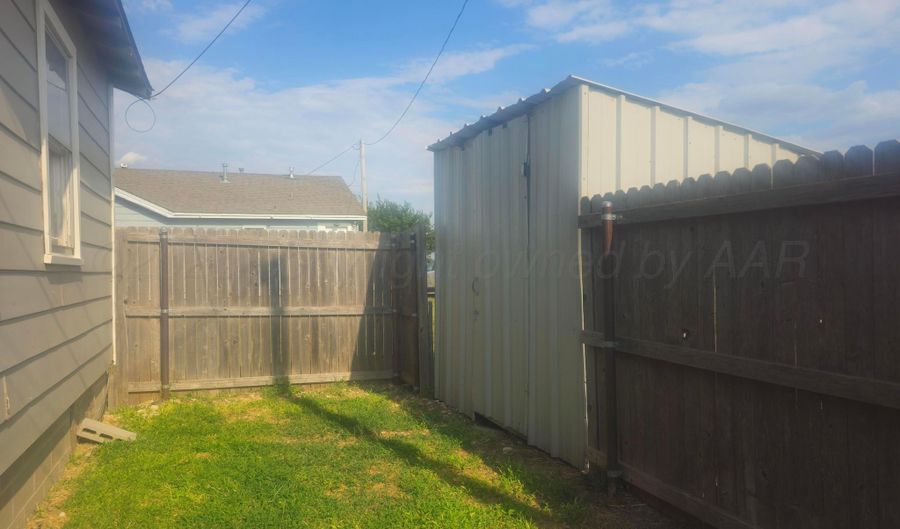 8029 Upton Rd, Amarillo, TX 79119 - 2 Beds, 1 Bath