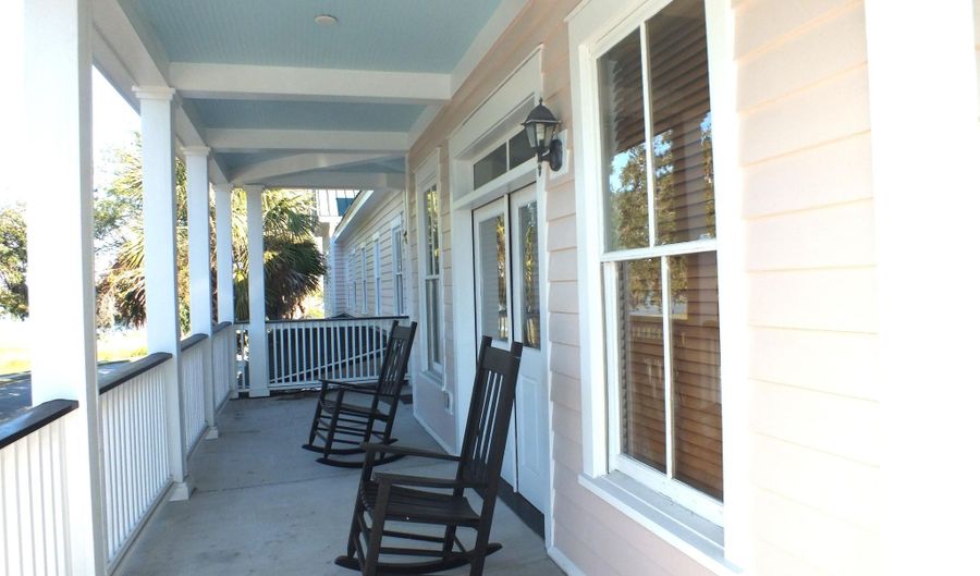 710 Boundary St 2D, Beaufort, SC 29902 - 1 Beds, 1 Bath