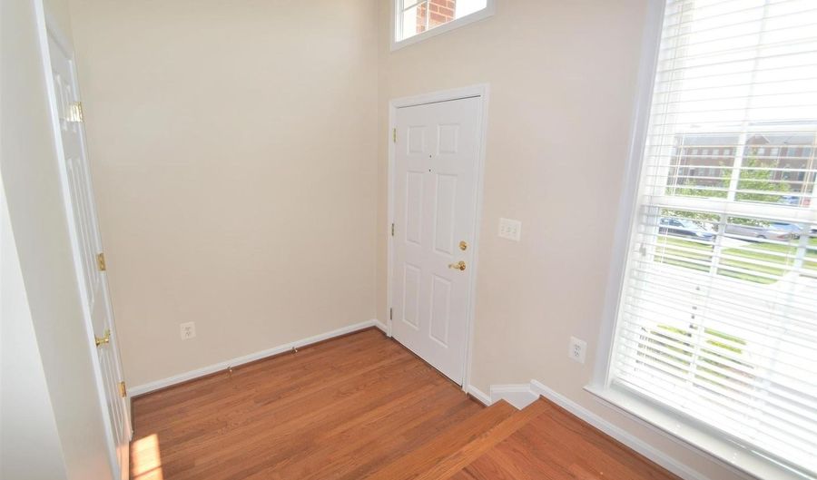 25140 BOOMERANG Ter, Aldie, VA 20105 - 3 Beds, 4 Bath