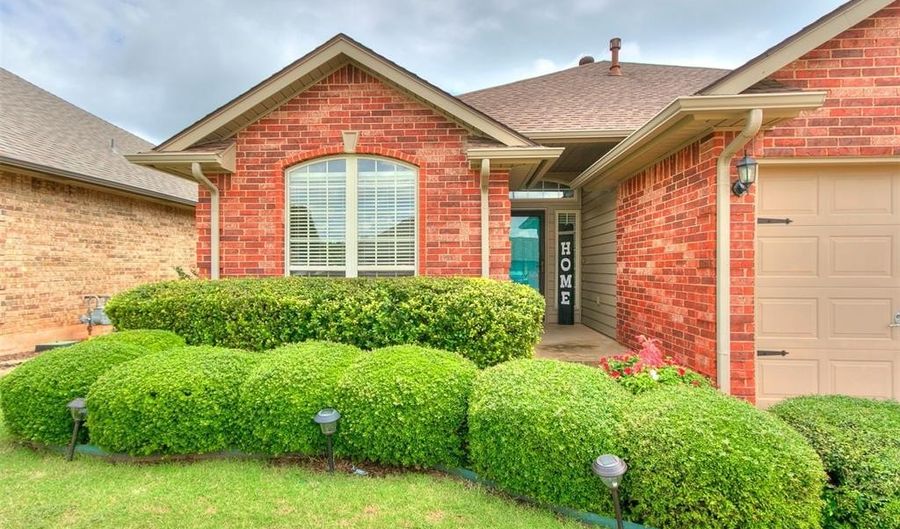 2600 Jefferson Dr, Moore, OK 73160 - 3 Beds, 2 Bath