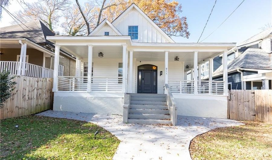 911 Hank Aaron Dr SW, Atlanta, GA 30315 - 4 Beds, 5 Bath