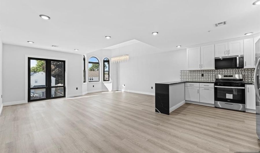 51-59 Bedford 3B, Bergenfield, NJ 07621 - 2 Beds, 2 Bath