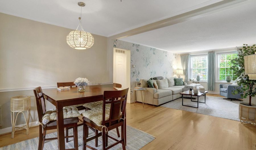 3004 S COLUMBUS St S A2, Arlington, VA 22206 - 2 Beds, 2 Bath