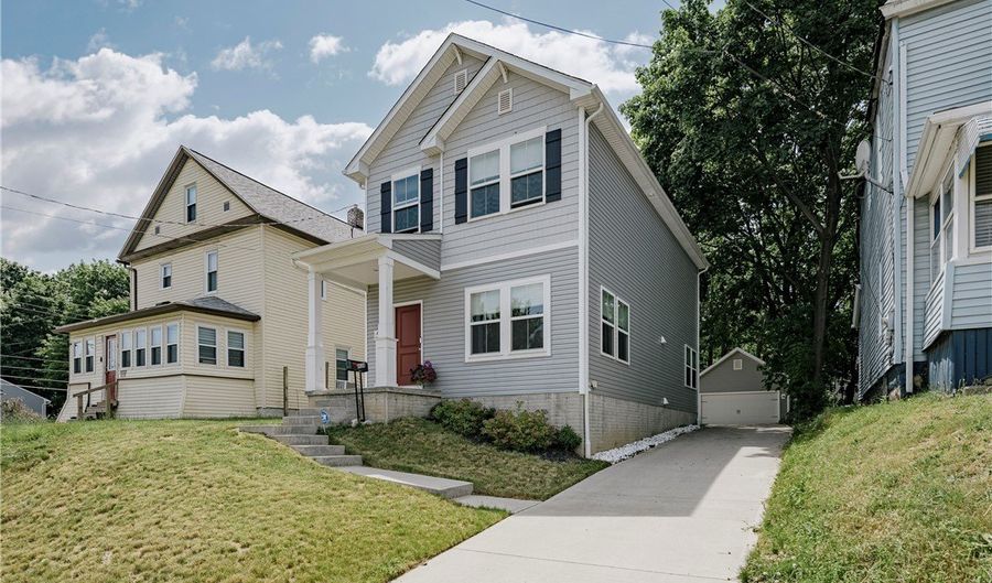 434 Douglas St, Akron, OH 44307 - 3 Beds, 3 Bath