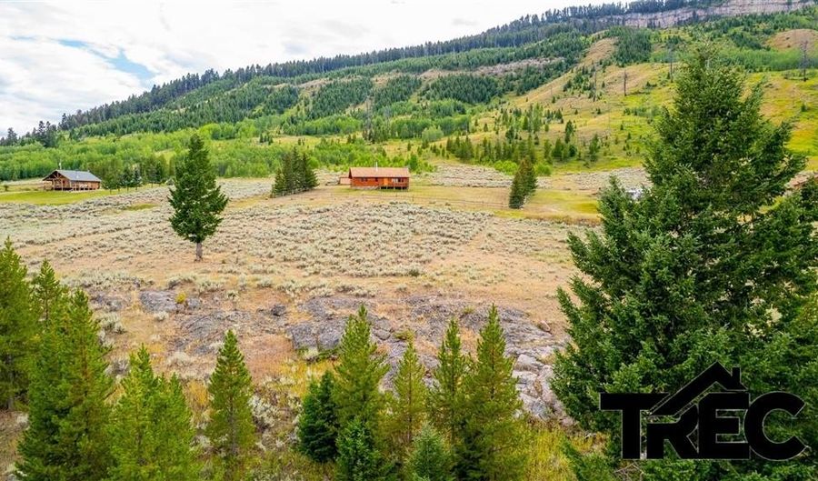 17 Rustic Rd, Cody, WY 82414 - 2 Beds, 1 Bath