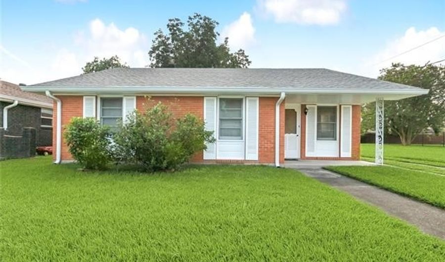 39 W PAMELA Pl, Arabi, LA 70032 - 2 Beds, 2 Bath