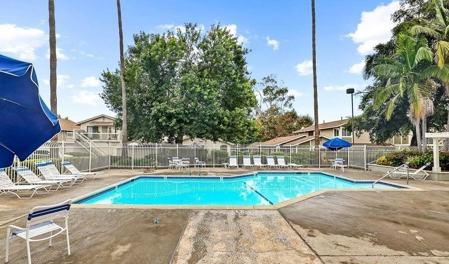 801 Yankee Point Way, Oceanside, CA 92058 - 2 Beds, 2 Bath