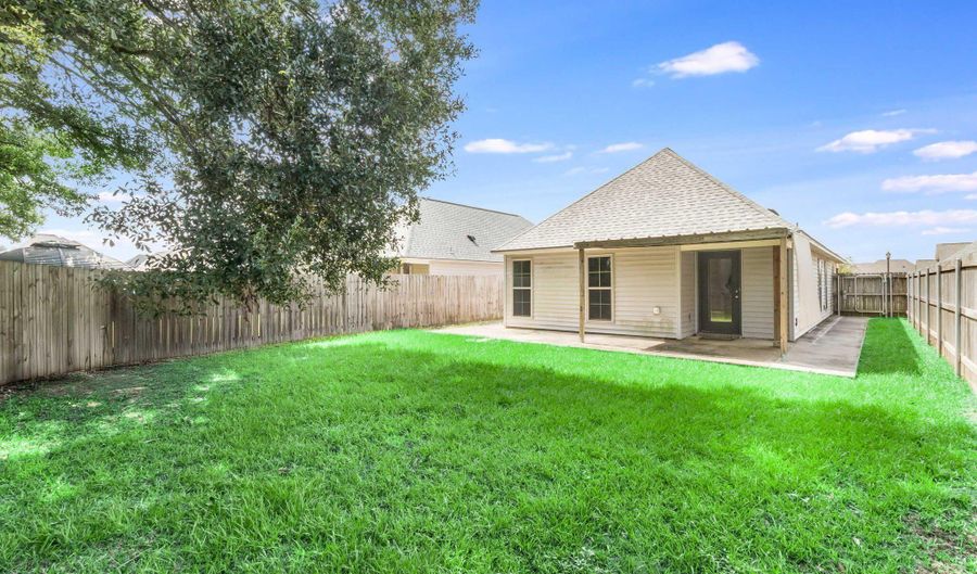 321 Harvest Ln, Abbeville, LA 70510 - 3 Beds, 2 Bath