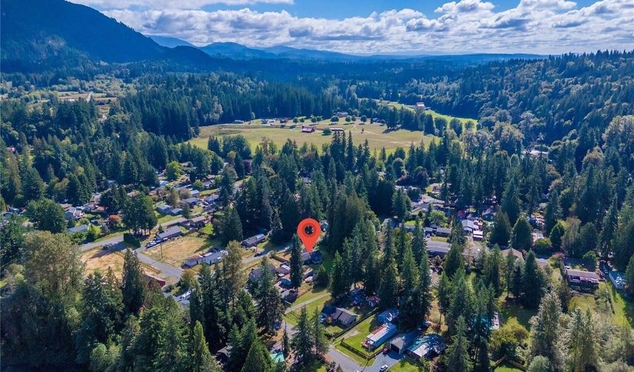 16416 Dogwood Ln, Arlington, WA 98223 - 3 Beds, 2 Bath