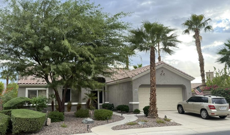 36582 Crown St, Palm Desert, CA 92211 - 3 Beds, 2 Bath