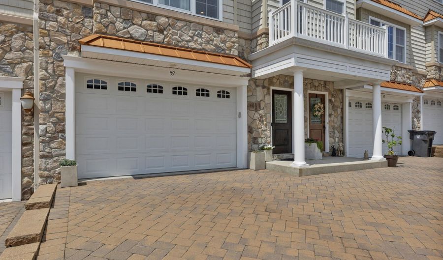 59 White Oak Ln, Aberdeen, NJ 07747 - 3 Beds, 4 Bath
