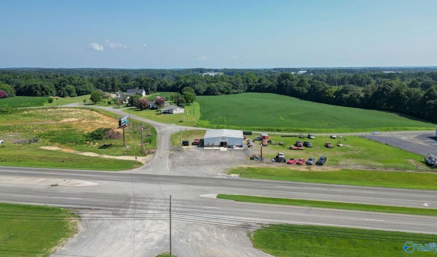 10374 US Highway 431, Albertville, AL 35950 - 0 Beds, 1 Bath