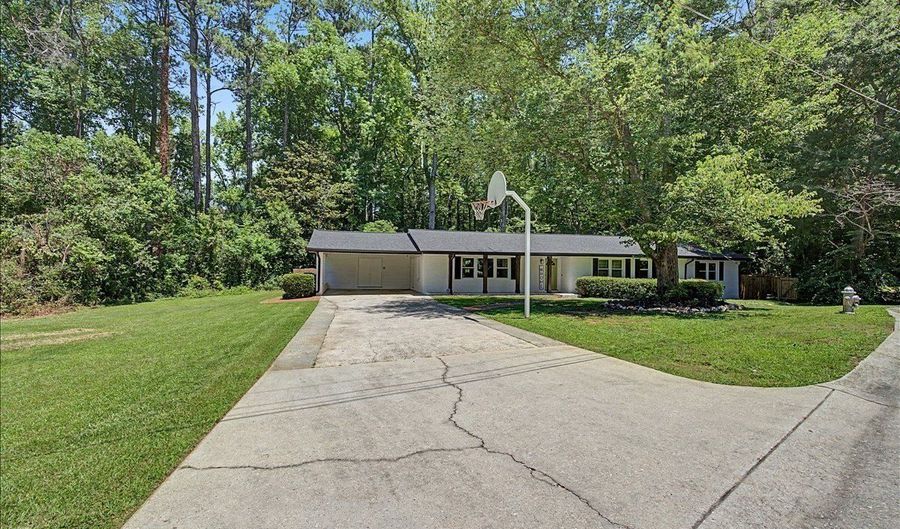 2718 Pine Grove Ct, Austell, GA 30106 - 4 Beds, 3 Bath