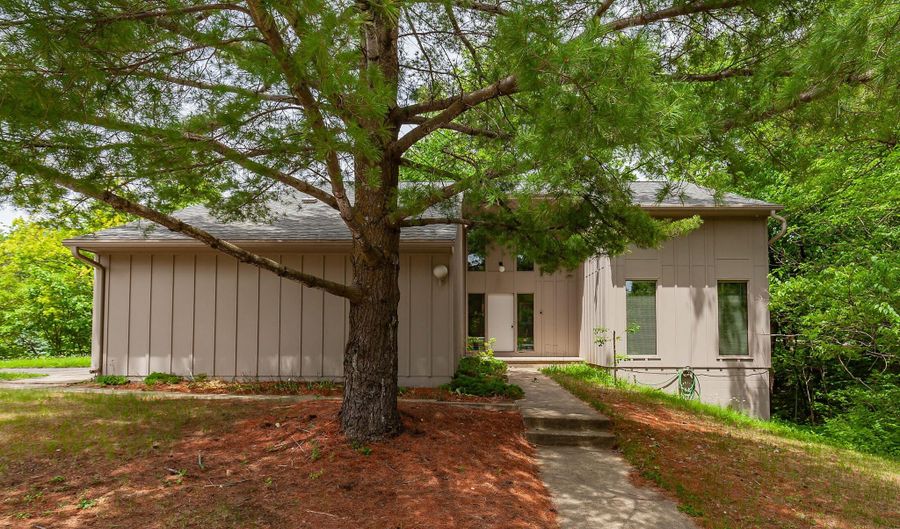 200 Westbend Cir, Ames, IA 50014 - 4 Beds, 3 Bath