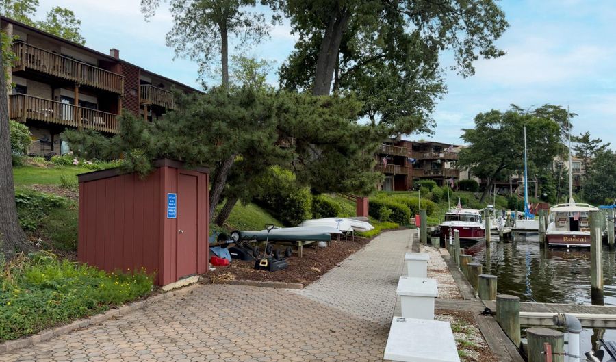 796 FAIRVIEW Ave 796 E, Annapolis, MD 21403 - 2 Beds, 1 Bath