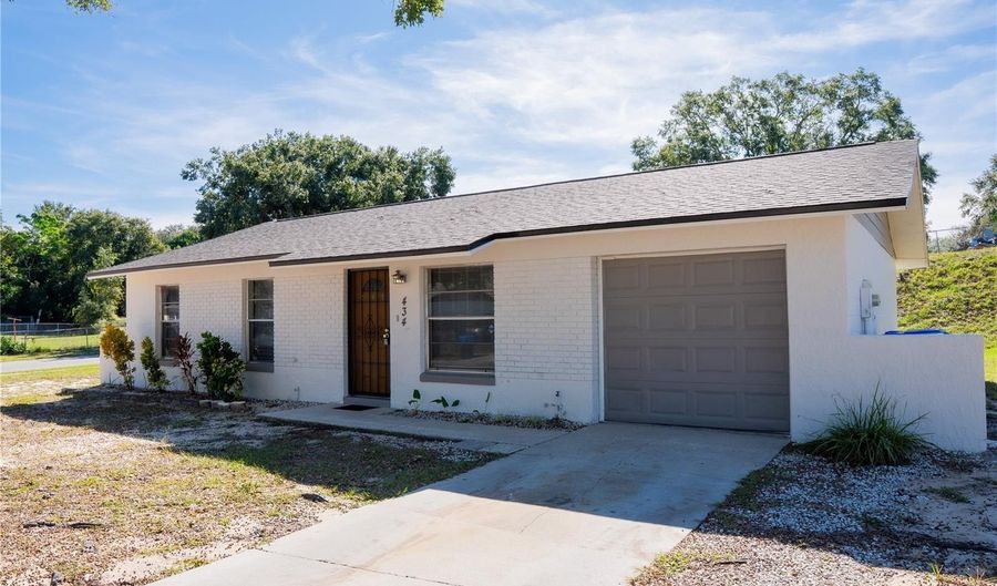 434 W 17TH St, Apopka, FL 32703 - 3 Beds, 2 Bath