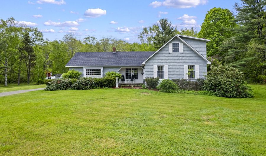 14 Lakeshore Dr, Belgrade, ME 04918 - 7 Beds, 5 Bath