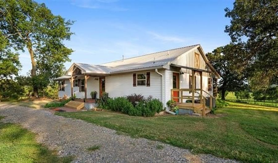 3779 W 360 Rd, Adair, OK 74330 - 3 Beds, 2 Bath