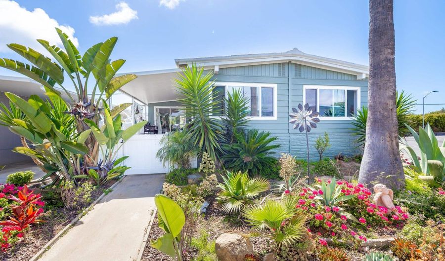 7203 San Luis St 166, Carlsbad, CA 92011 - 2 Beds, 3 Bath
