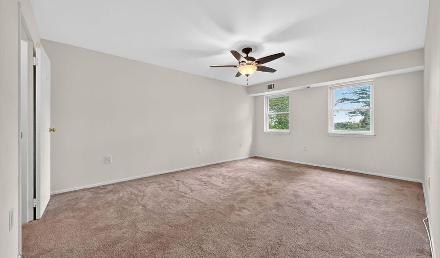 501 N BETHLEHEM Pike 14-P, Ambler, PA 19002 - 2 Beds, 2 Bath