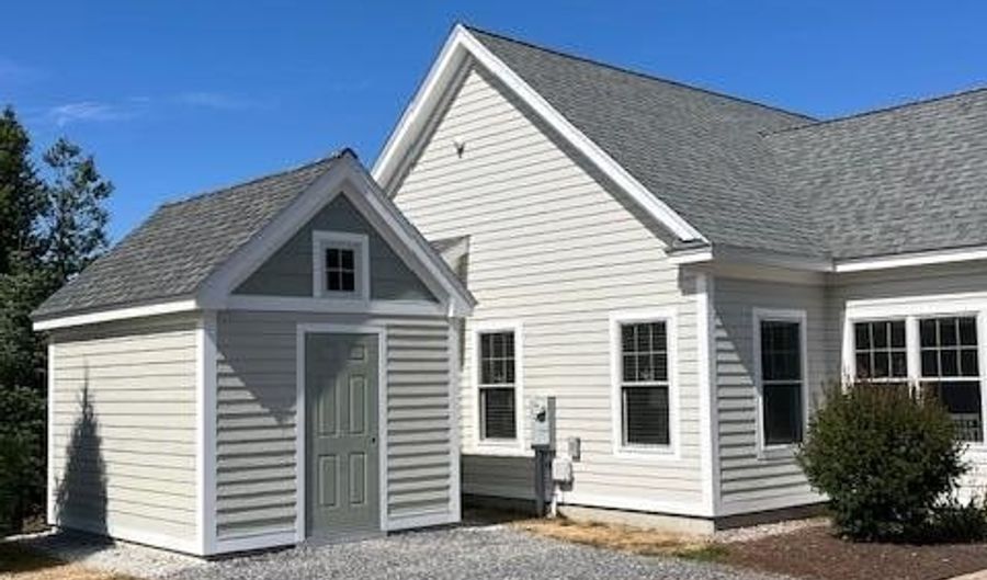 12 Sunrise Ln, Arundel, ME 04046 - 2 Beds, 1 Bath