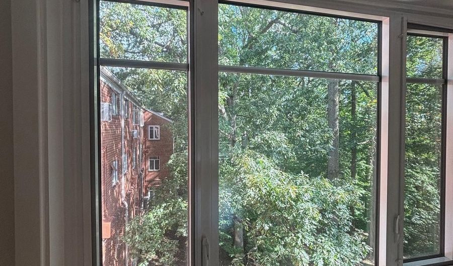 10401 MONTROSE Ave 301, Bethesda, MD 20814 - 2 Beds, 1 Bath