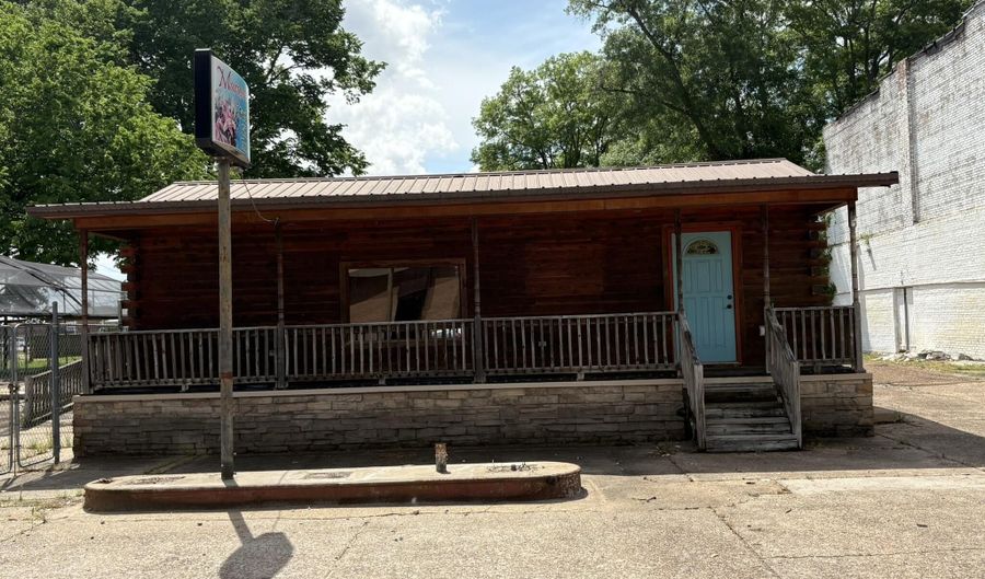 205 N Hayden St, Belzoni, MS 39038 - 0 Beds, 0 Bath