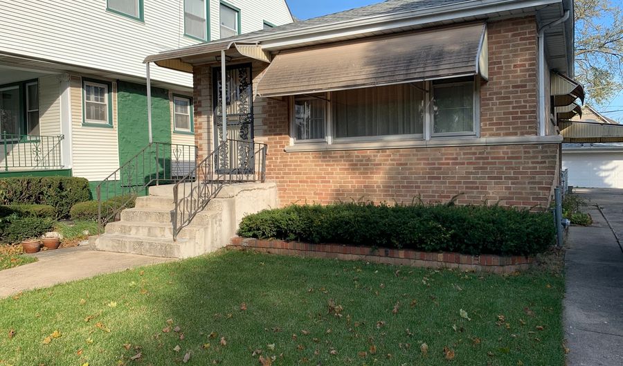 417 S 16th Ave, Maywood, IL 60153 - 2 Beds, 2 Bath