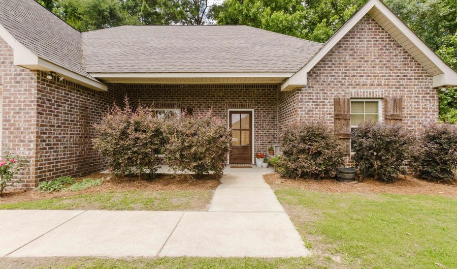 212 Bream Pond Ln, Brandon, MS 39047 - 3 Beds, 2 Bath
