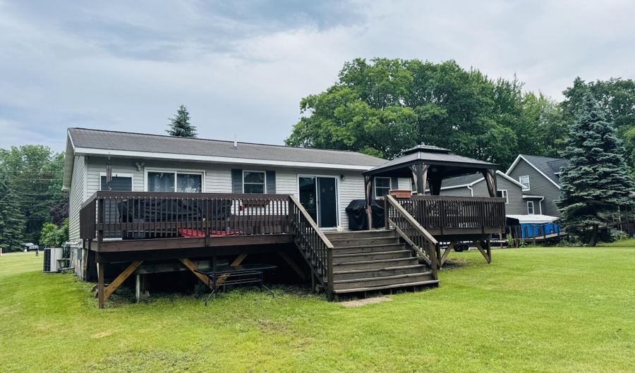 1712 Lakeview Dr, Alpena, MI 49707 - 3 Beds, 2 Bath