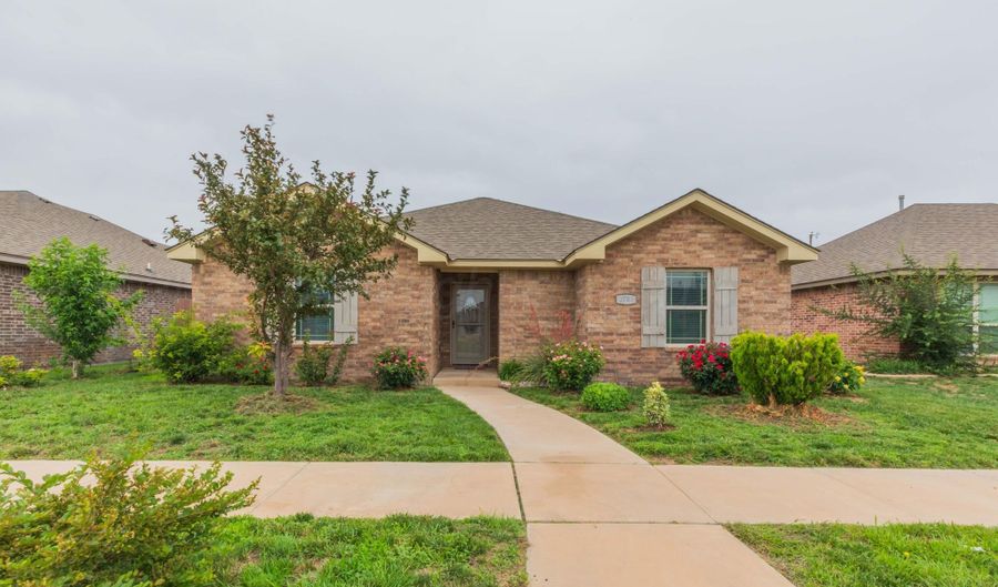 2708 SIMKINS Ln, Amarillo, TX 79118 - 3 Beds, 2 Bath