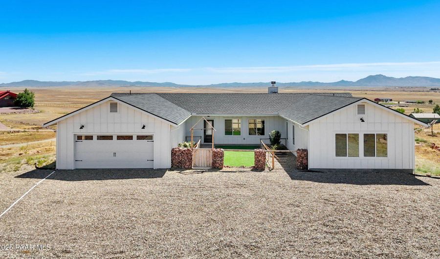 5660 E Heavenly Hilltop Trl, Chino Valley, AZ 86323 - 3 Beds, 2 Bath