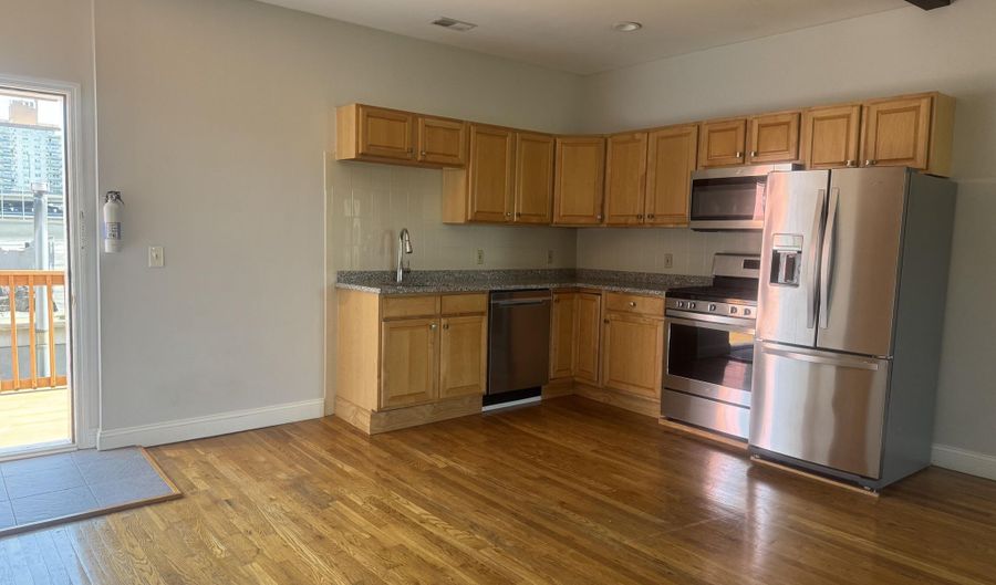 625 Cookman Ave #4, Asbury Park, NJ 07712 - 0 Beds, 1 Bath