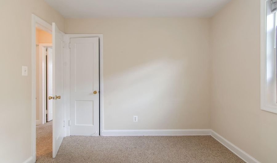 1410 QUINN St 6, Arlington, VA 22209 - 2 Beds, 1 Bath