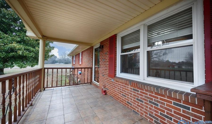 14052 Elk River Mills Rd, Athens, AL 35614 - 3 Beds, 2 Bath