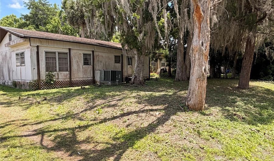 56340 ACORN Rd, Astor, FL 32102 - 3 Beds, 2 Bath