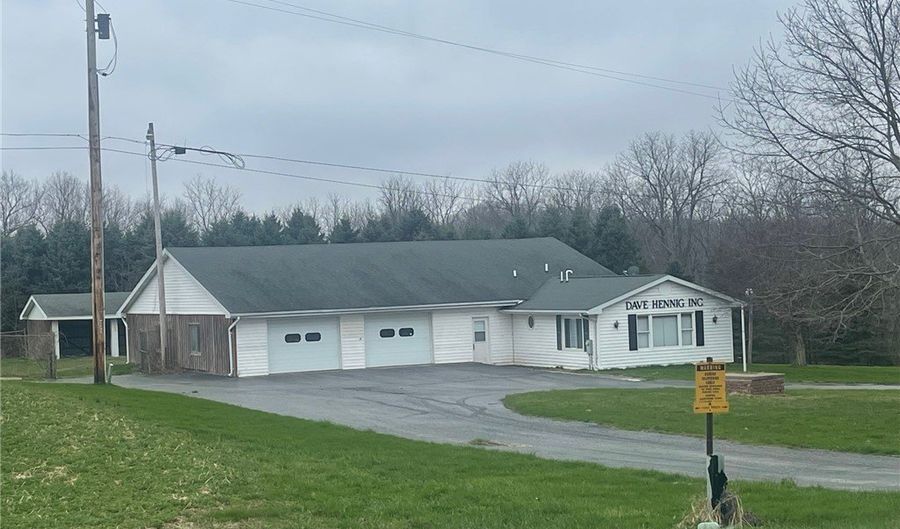 1068 Meiser Rd, Alabama, NY 14036 - 1 Beds, 2 Bath