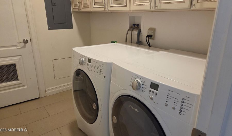 255 Pine Dr, Bayville, NJ 08721 - 3 Beds, 2 Bath