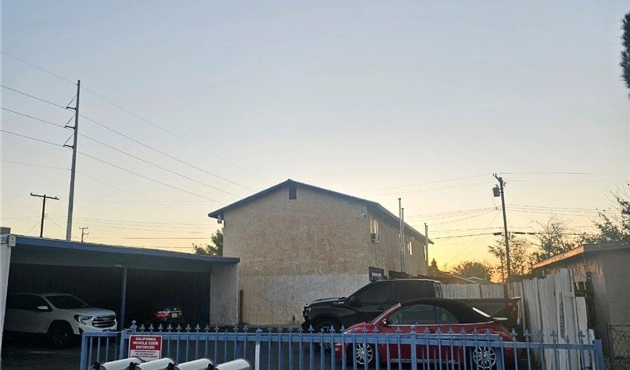 18130 Casaba Rd, Adelanto, CA 92301 - 8 Beds, 8 Bath