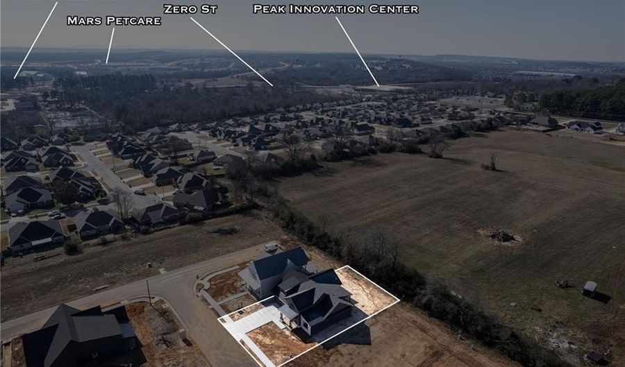 405 Waggoner Ln, Barling, AR 72923 - 3 Beds, 2 Bath