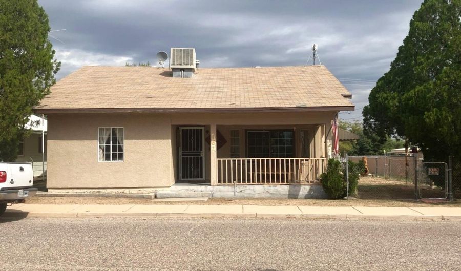 162 W 5th St, Benson, AZ 85602 - 3 Beds, 2 Bath