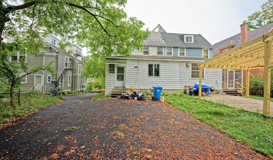 29 S Pine Ave, Albany, NY 12208 - 5 Beds, 2 Bath