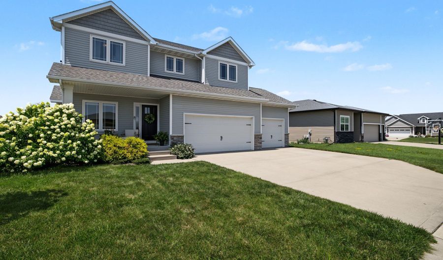 1206 NW Abbie Dr, Ankeny, IA 50023 - 4 Beds, 4 Bath