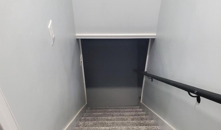 8 S GOVERNORS Ave, Dover, DE 19904 - 3 Beds, 2 Bath