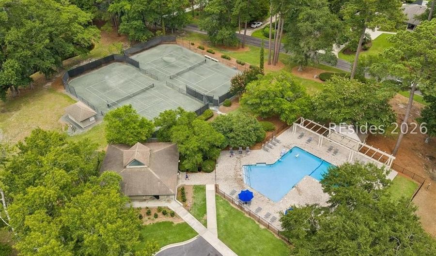 228 White Oaks Cir, Bluffton, SC 29910 - 3 Beds, 2 Bath